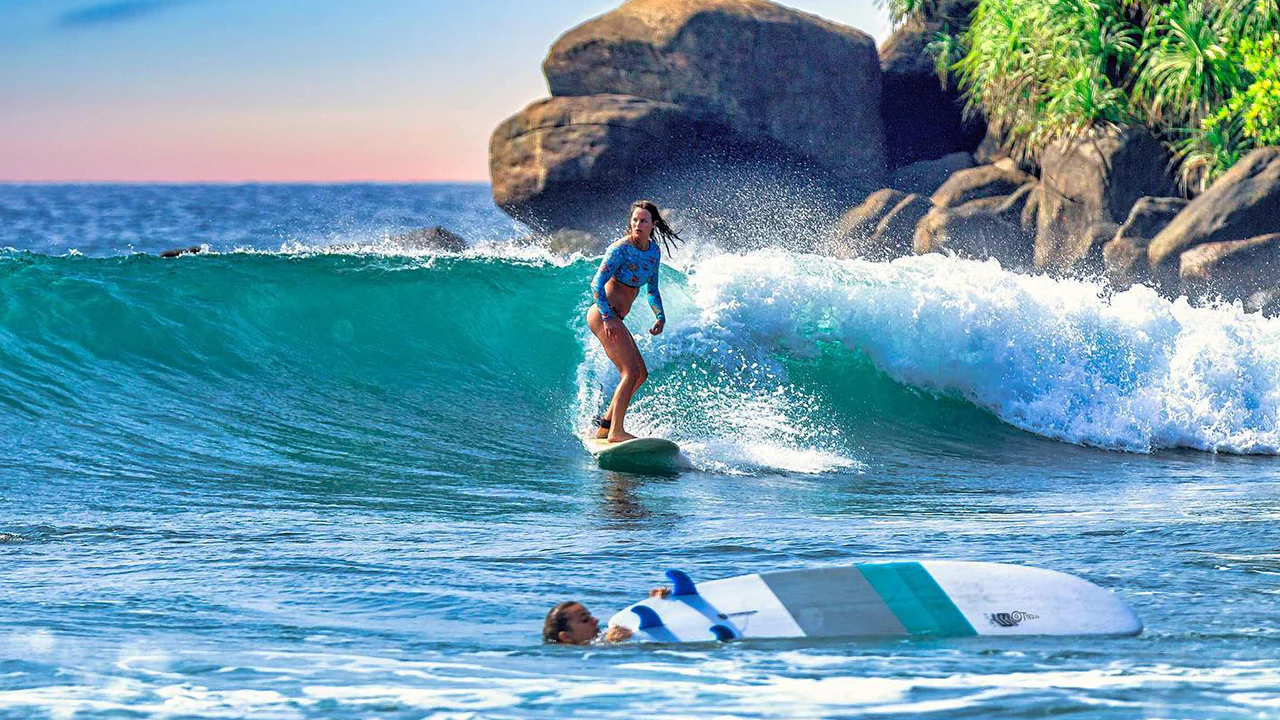 Weligama Surfing